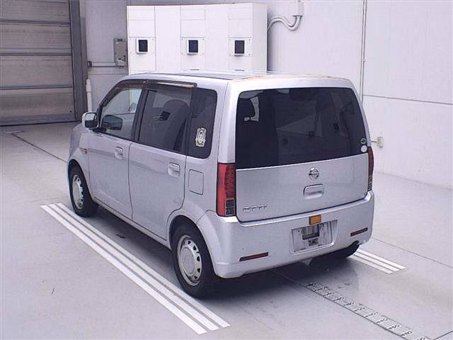 Nissan Otti