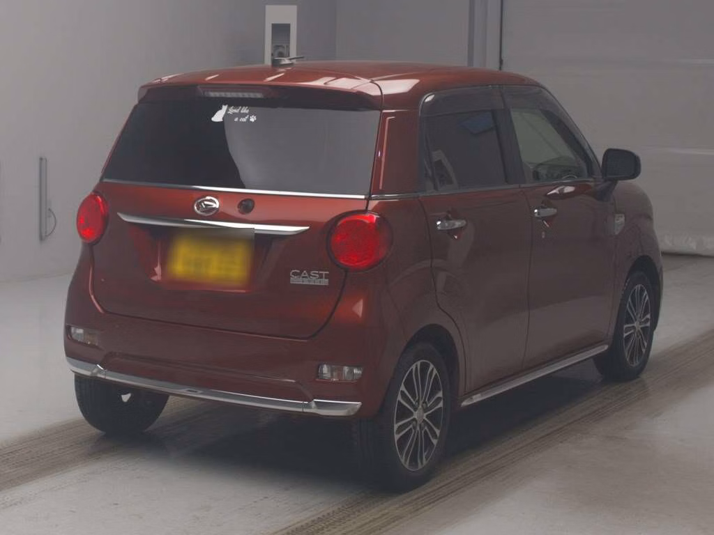 DAIHATSU CAST
