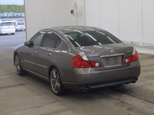 Nissan Fuga