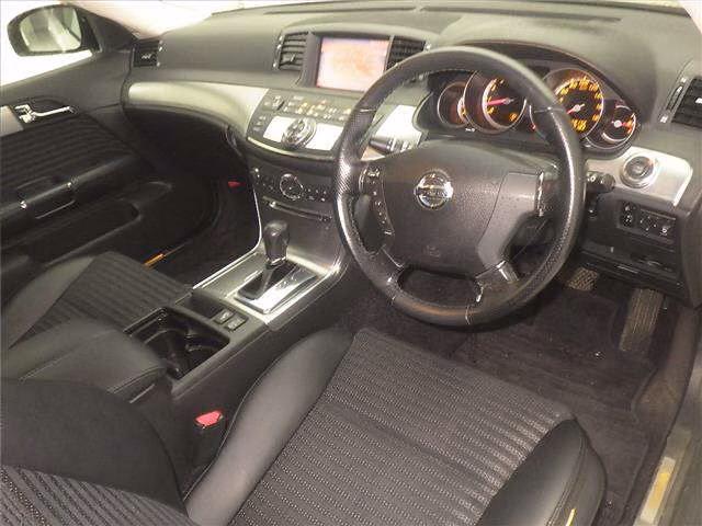 Nissan Fuga