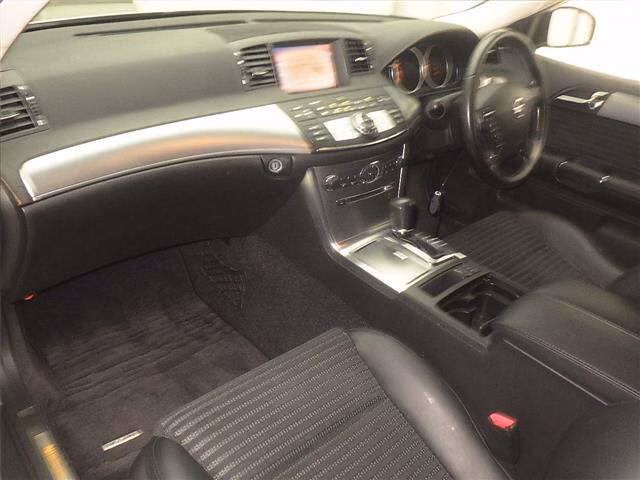 Nissan Fuga