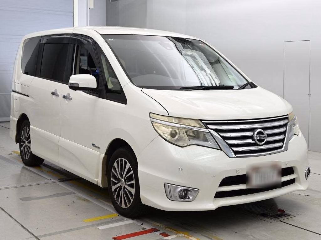NISSAN SERENA