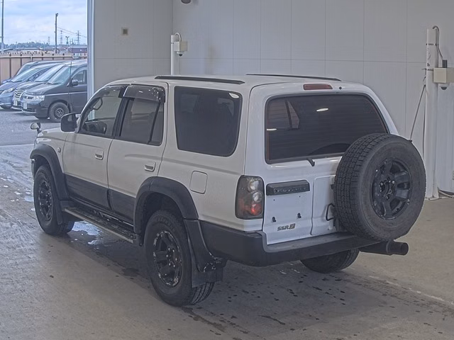 TOYOTA HILUX SURF