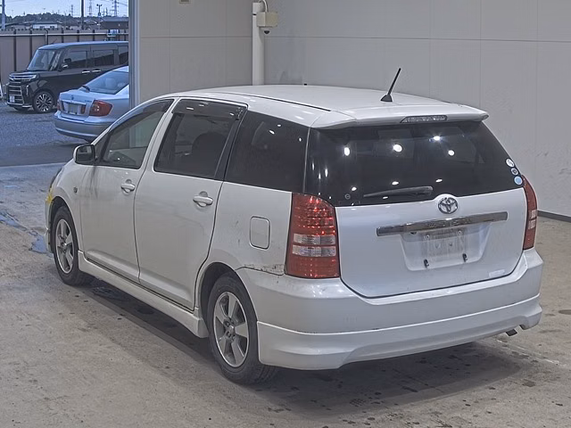 TOYOTA WISH