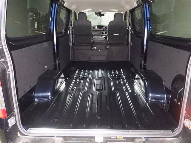 NISSAN CARAVAN