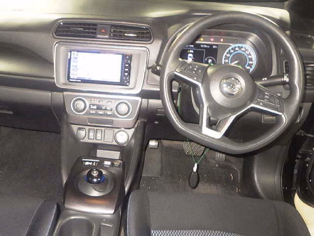 NISSAN LEAF