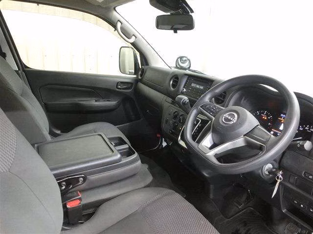NISSAN CARAVAN