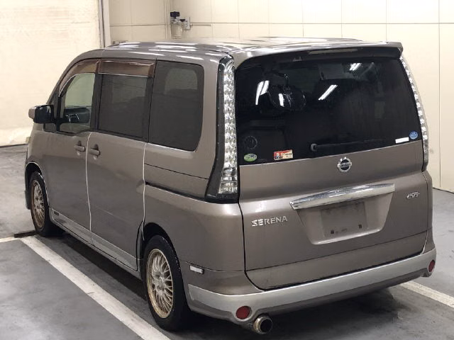 NISSAN SERENA