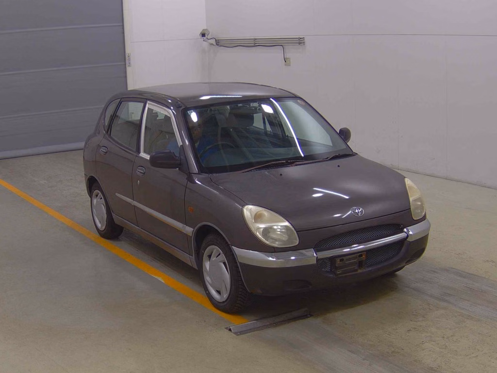 TOYOTA DUET