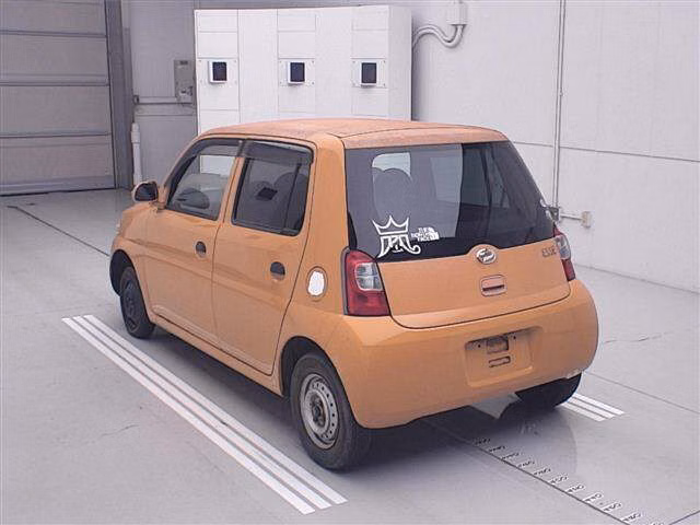 Daihatsu Esse