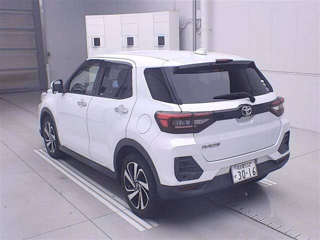 TOYOTA RAIZE