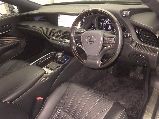 Lexus LS500h