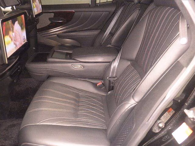 Lexus LS500h