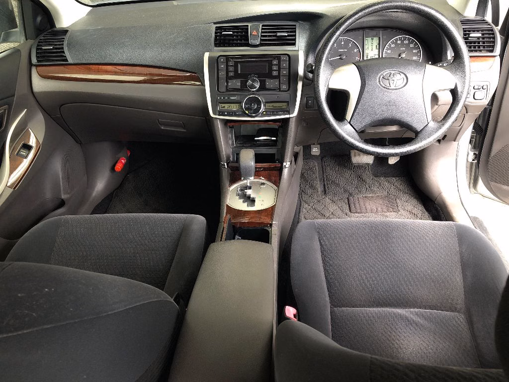 Toyota Premio