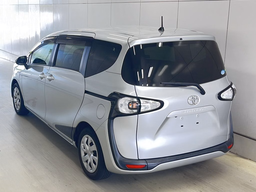 TOYOTA SIENTA