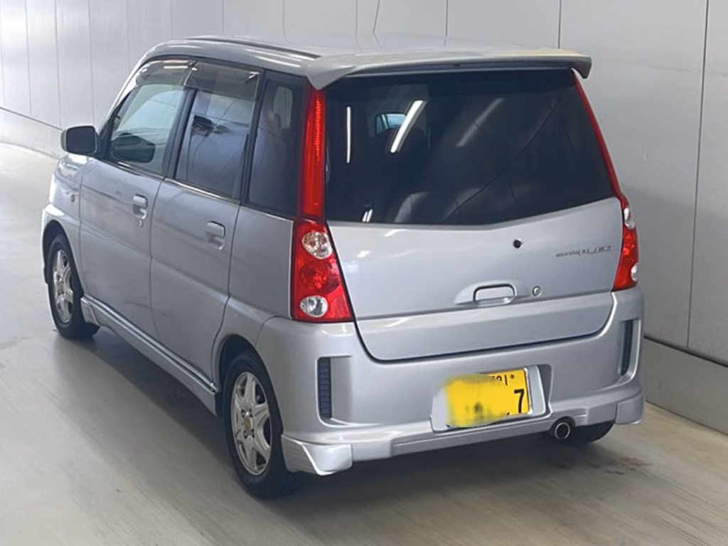 Subaru Pleo