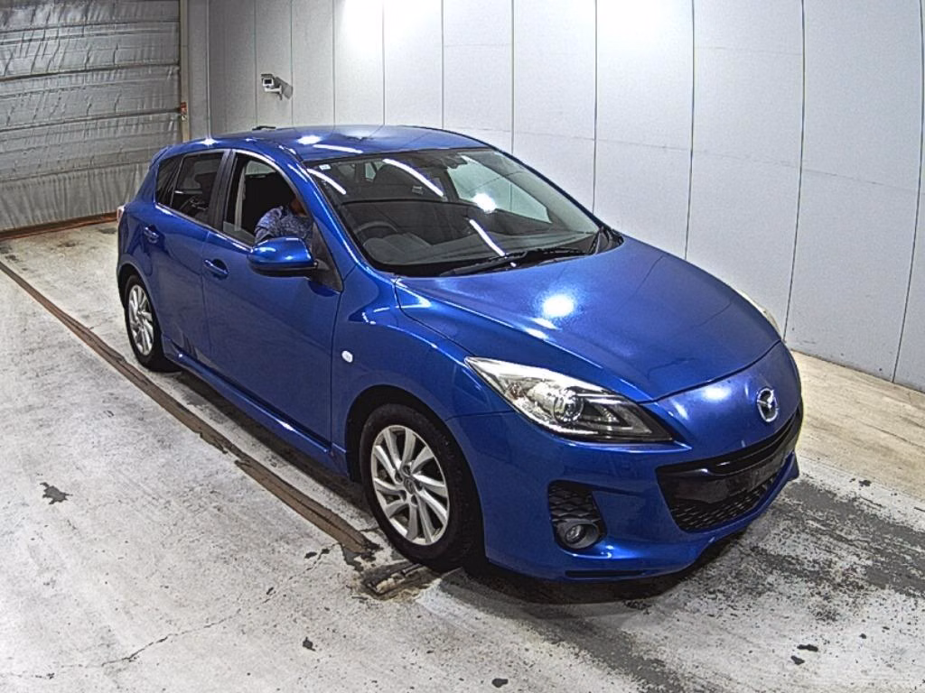 Mazda Axela