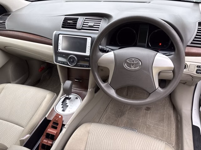 Toyota Premio