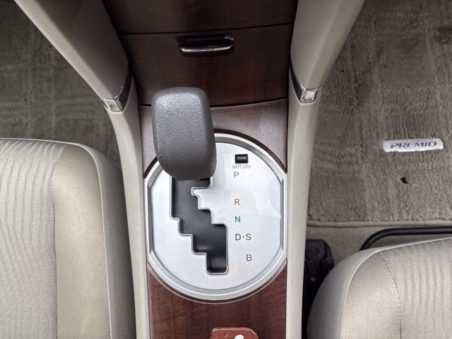 Toyota Premio