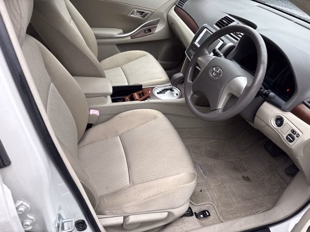 Toyota Premio