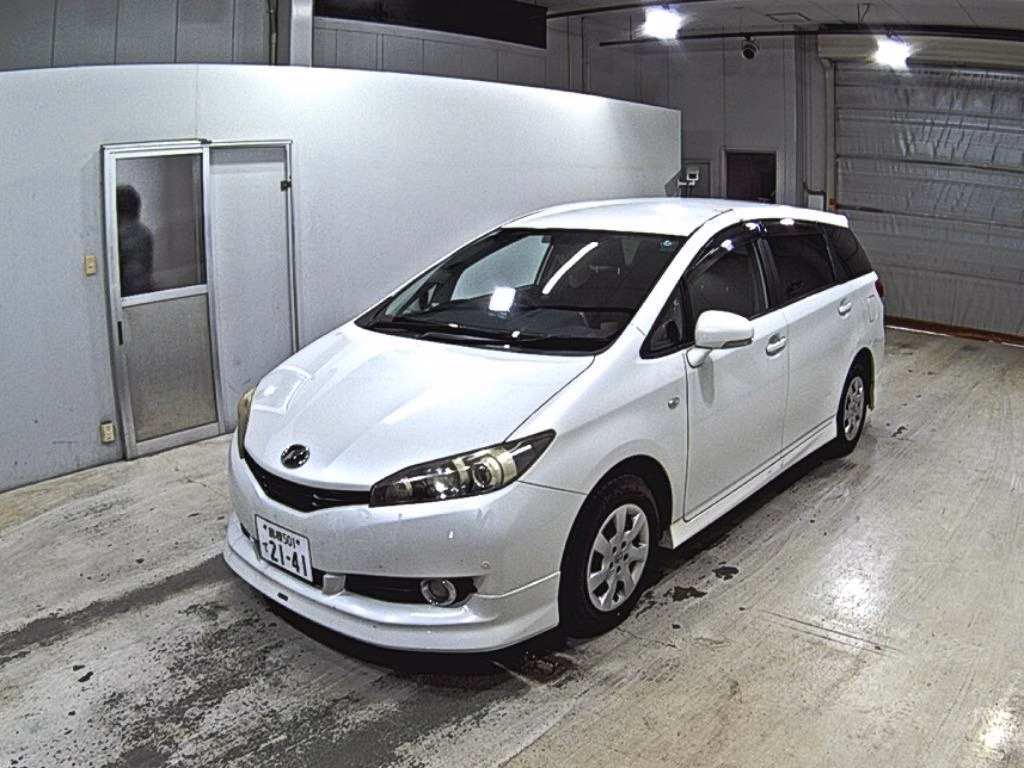 TOYOTA WISH