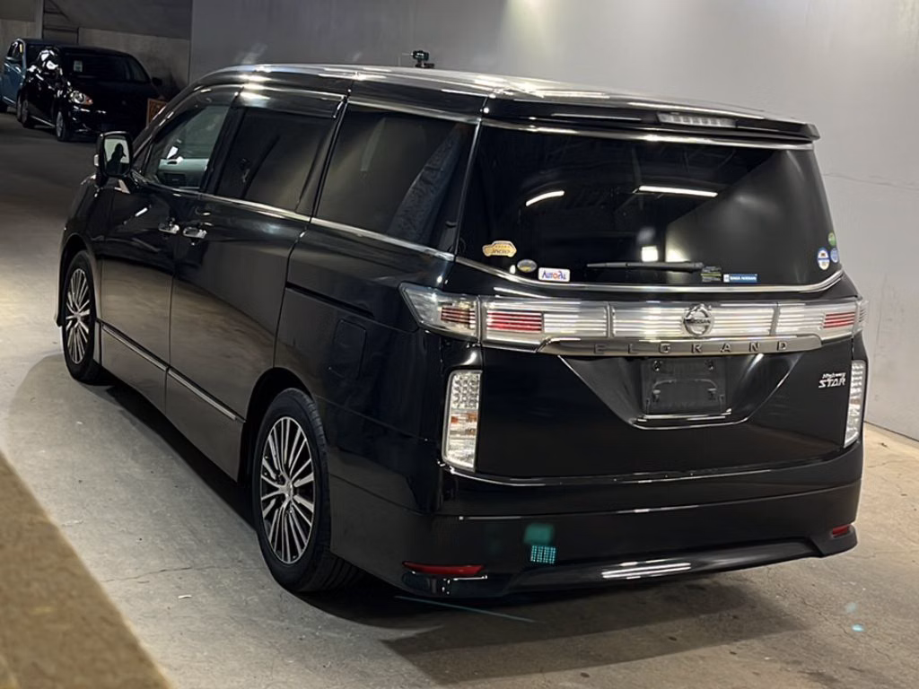Nissan Elgrand