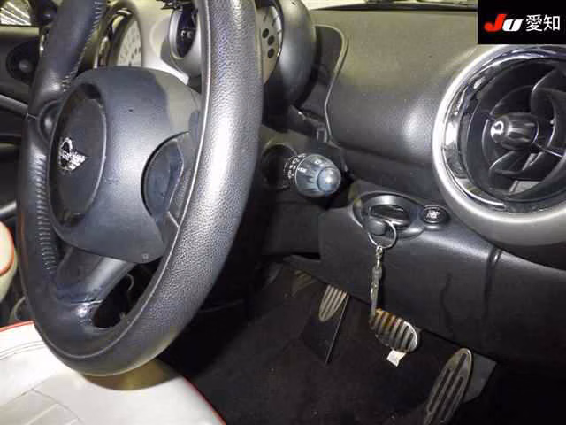 MINI CROSSOVER