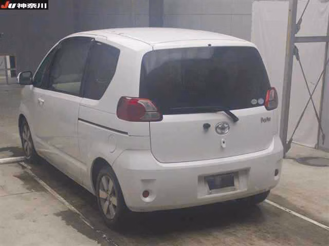 TOYOTA PORTE