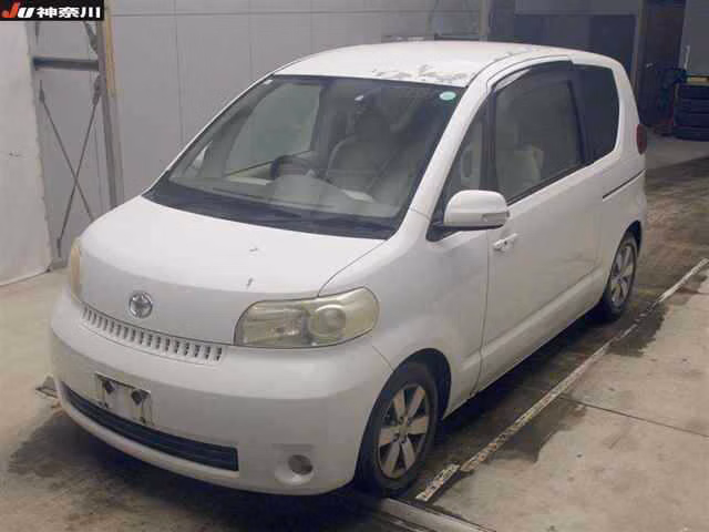 TOYOTA PORTE