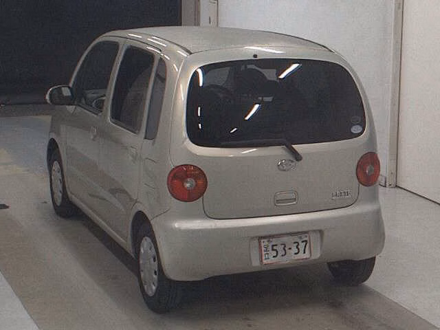 DAIHATSU MOVE LATTE