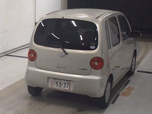 DAIHATSU MOVE LATTE