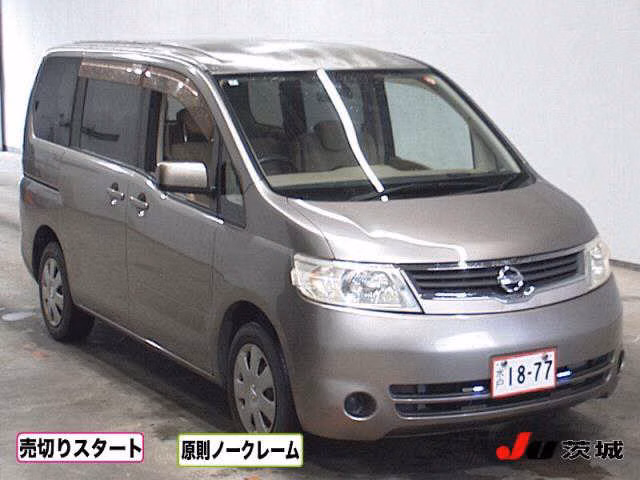NISSAN SERENA