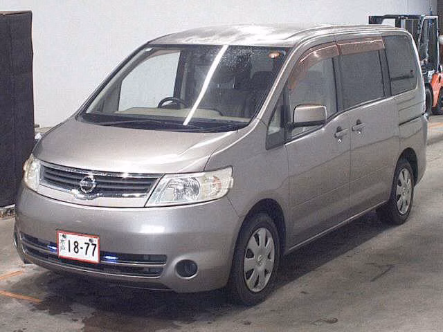 NISSAN SERENA