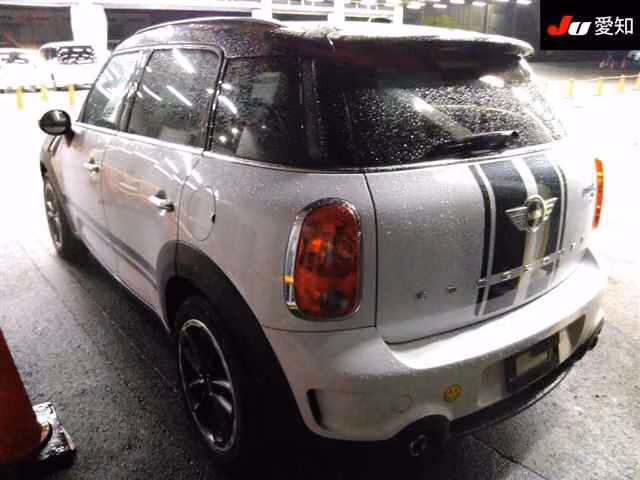 MINI CROSSOVER