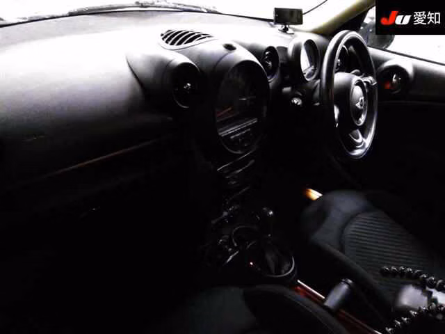 MINI CROSSOVER