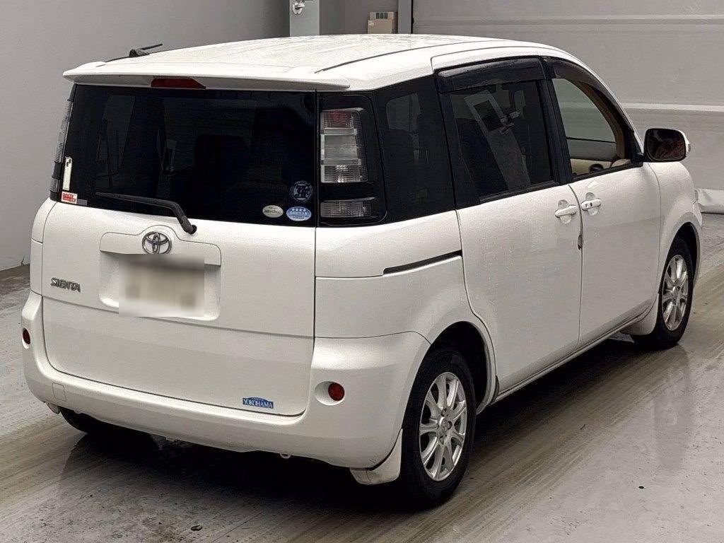 TOYOTA SIENTA