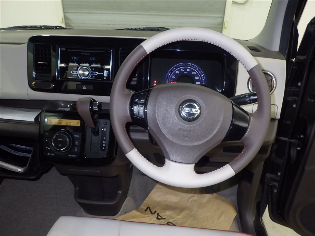 NISSAN MOCO
