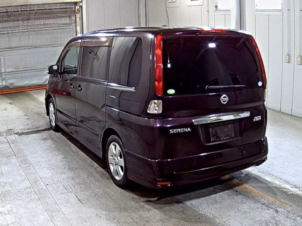 NISSAN SERENA