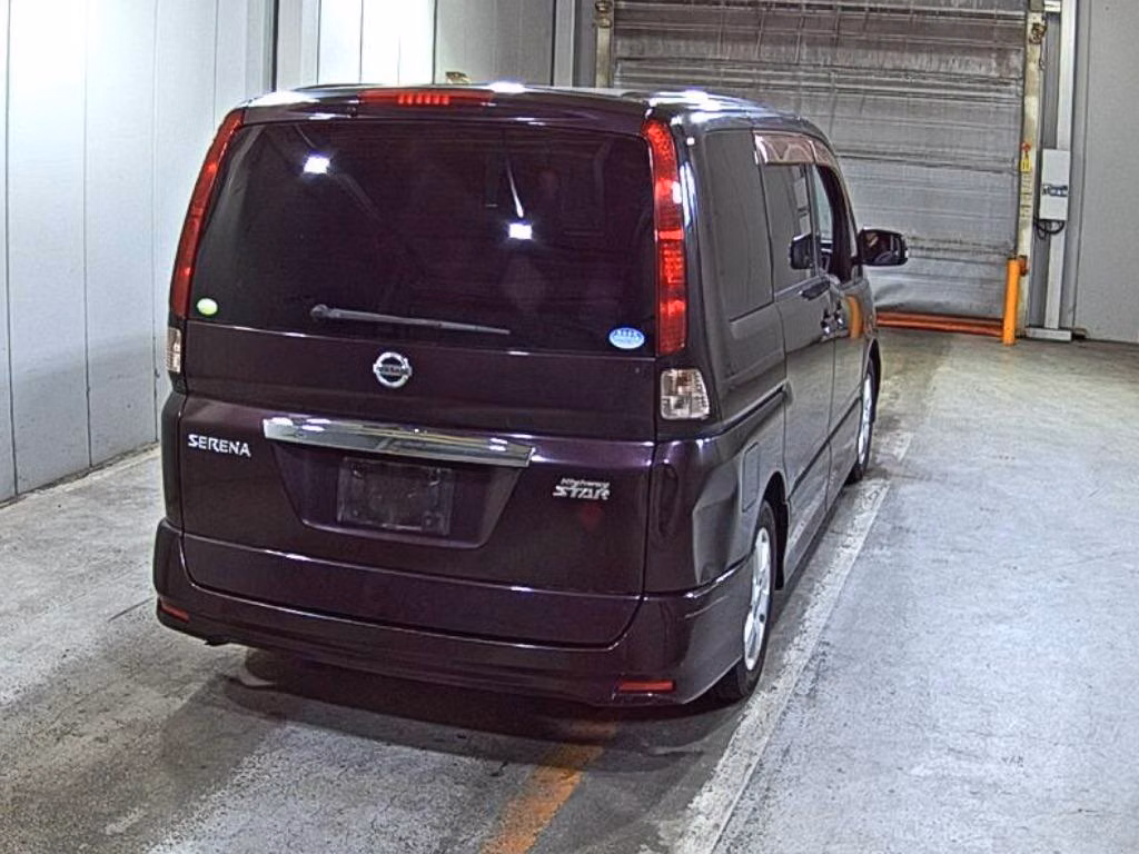 NISSAN SERENA