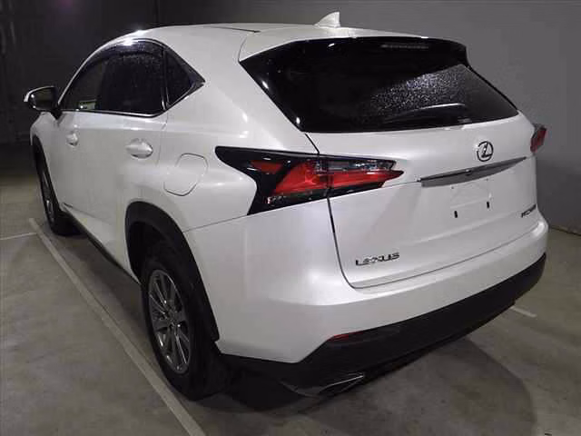 Lexus NX200t