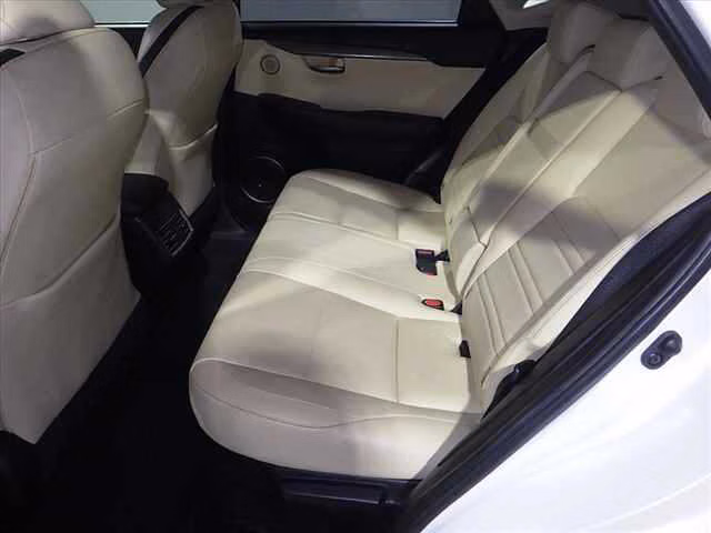 Lexus NX200t