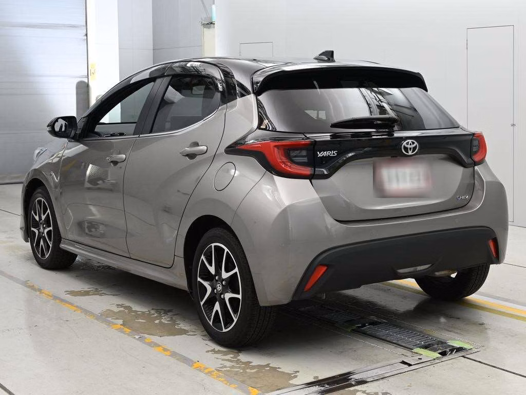 TOYOTA YARIS