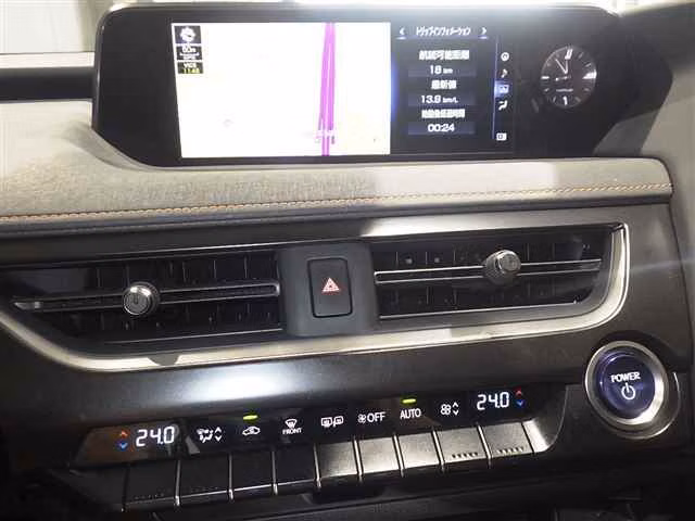 Lexus UX250h