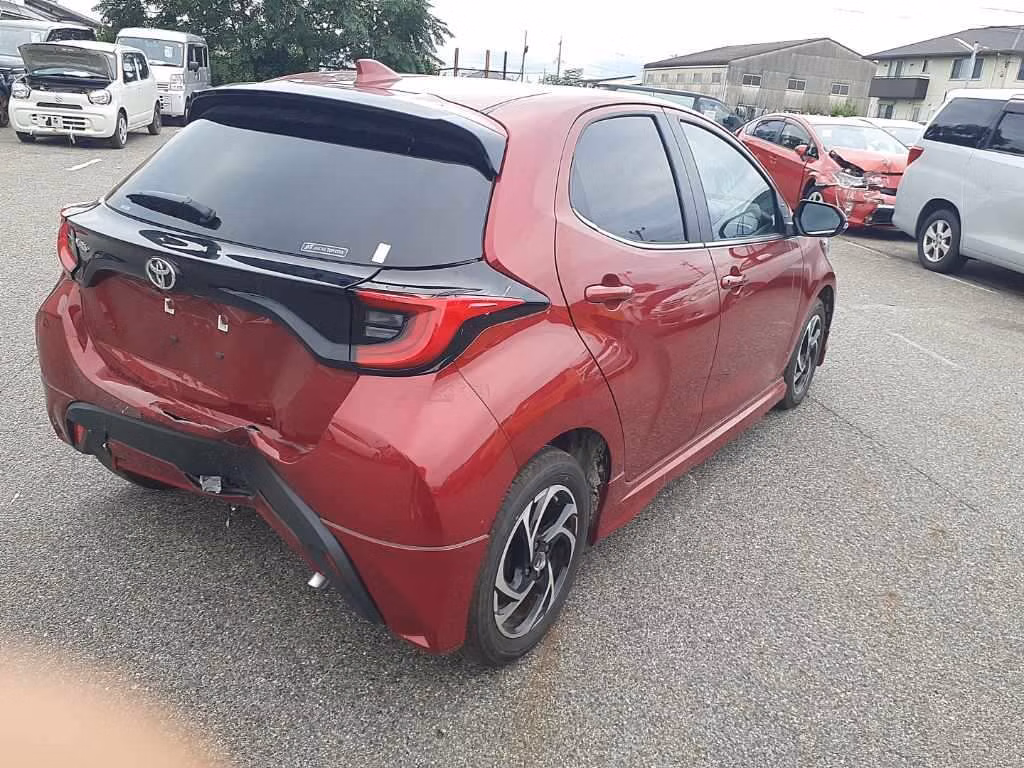 TOYOTA YARIS