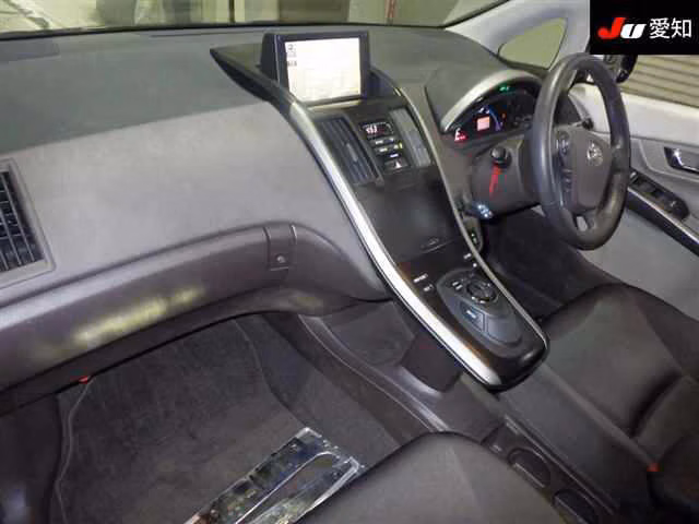 TOYOTA SAI