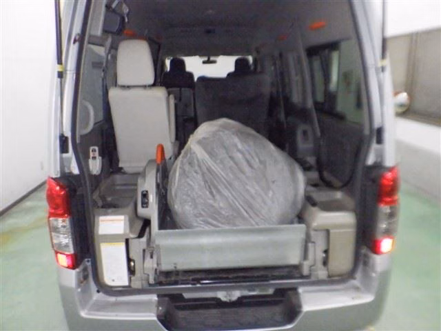 NISSAN NV350 CARAVAN