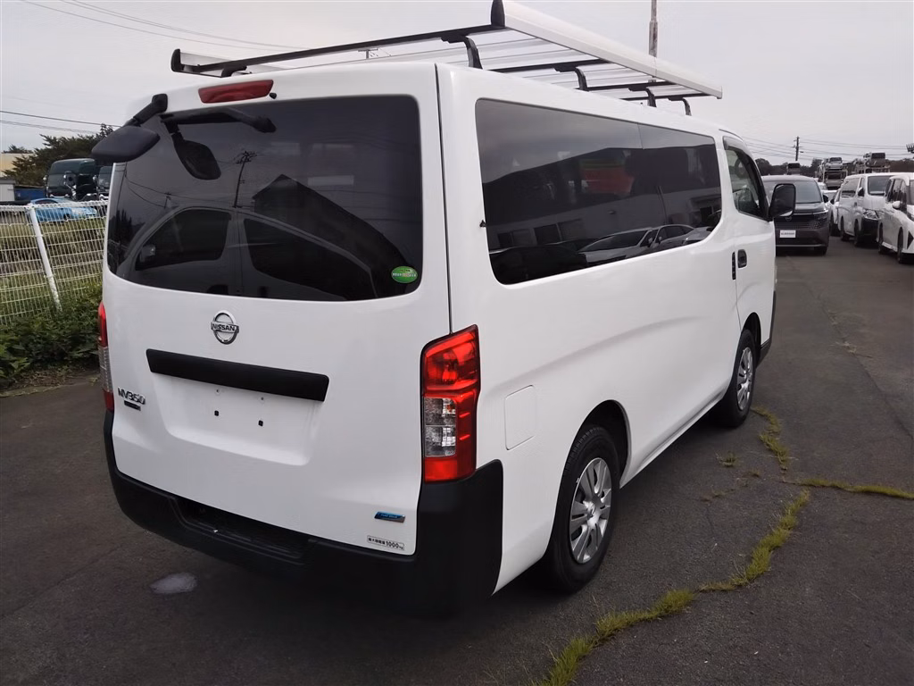 NISSAN NV350 CARAVAN