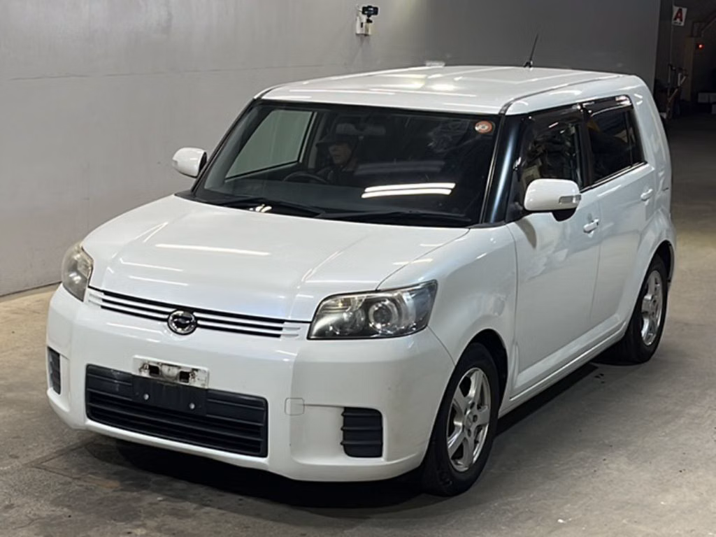 Toyota Corolla Rumion