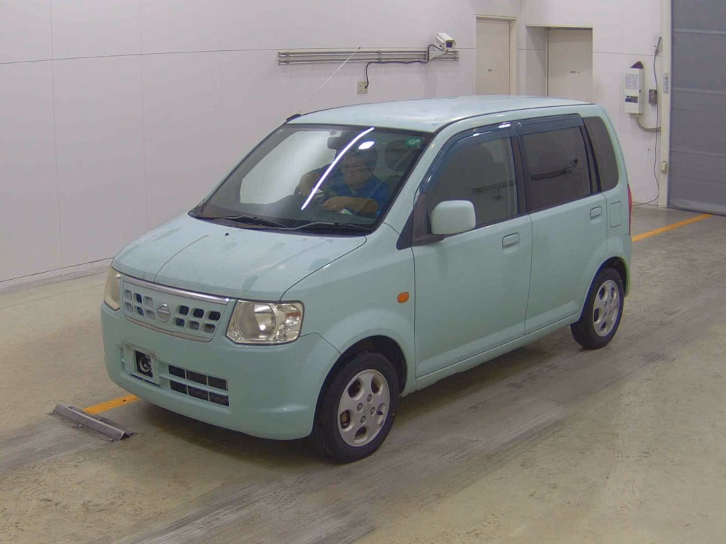 Nissan Otti