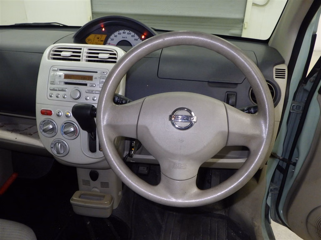 Nissan Otti